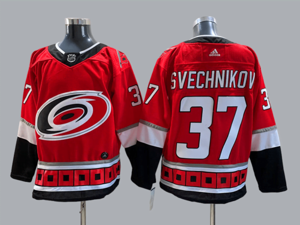 Camiseta Carolina Hurricanes 22-23 Alternate Edition #SVECHNIKOV #37